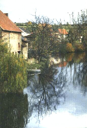Dorf in Lothringen - Spiegelung